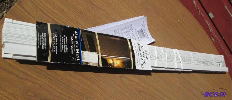 Brand new working open package lot with mount...