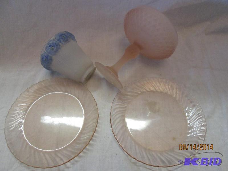 Vintage glassware, see all the photos for det...