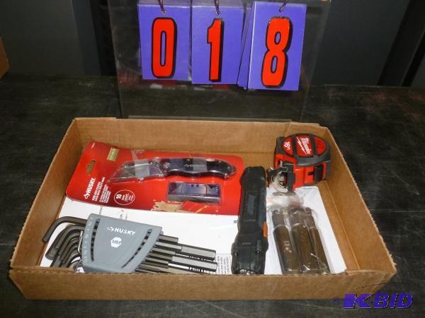 lot 18 image: Flat of tools. As shown. Allen wrench keys, t...