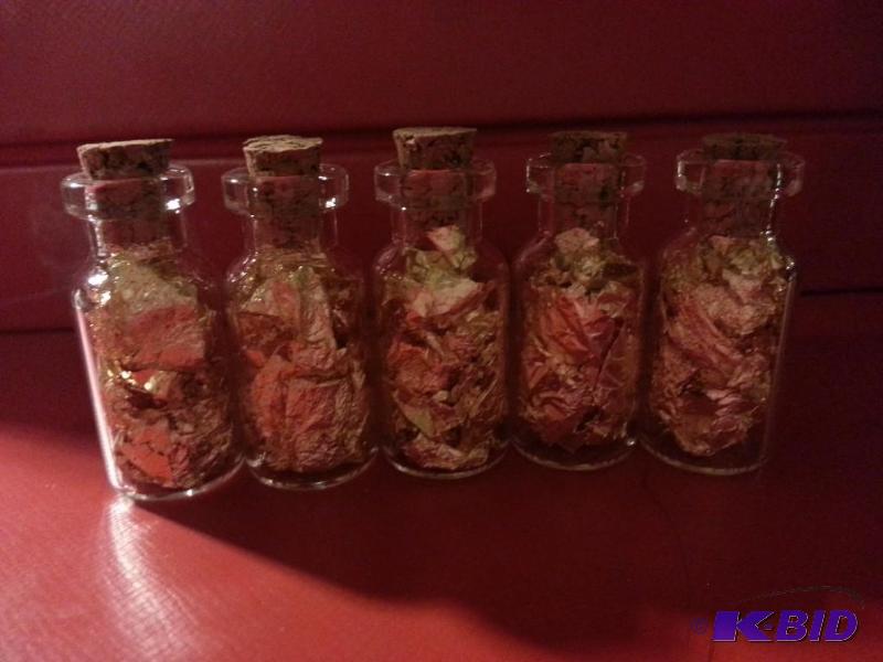 LOT OF 5 GOLD FLEX GLASS VIALS 25.2G -NO GUAR...