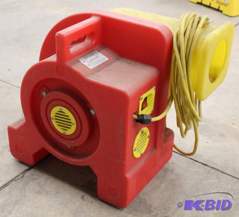 lot 18 image: Air Blower Tool King Brand Industrial Grade A...