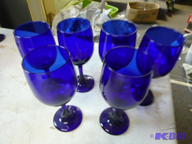 lot 11 image: 6 Blue Glass Wine Glasses...
