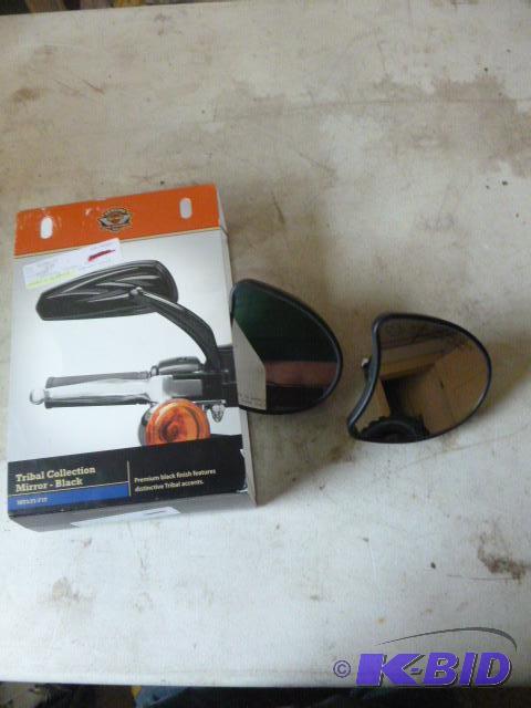 lot 116 image: 2 Mirrors for Harley-Davidson Street Glide...