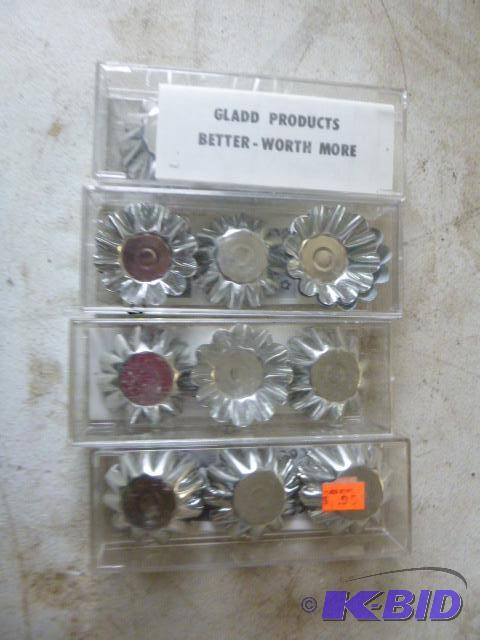 lot 140 image: 4 Boxes of Sandbakkel Set Mini Tart Sets Smal...