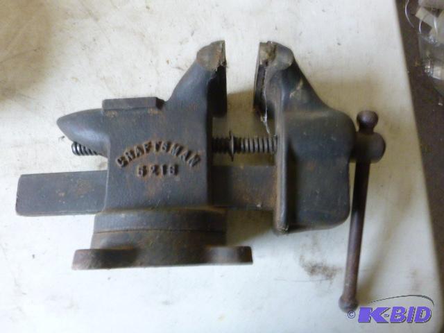 lot 152 image: Craftsman 4" Bench Vise With swivel base...