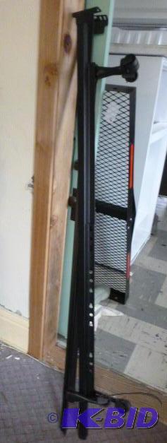 lot 17 image: Full to Queen Size Bed Frame...