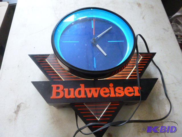 lot 20 image: Budweiser Clock Hands need adjusting....