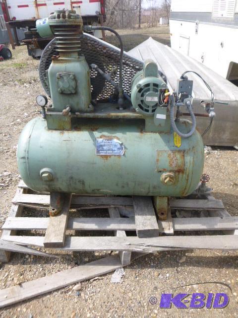 lot 4 image: Johnson Air Compressor Model A4505926 - 34 H...