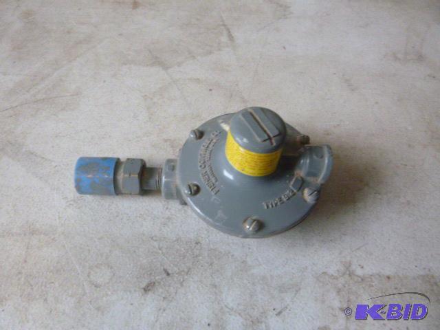 lot 70 image: Fisher 810L LP-Gas Regulator Type 912...