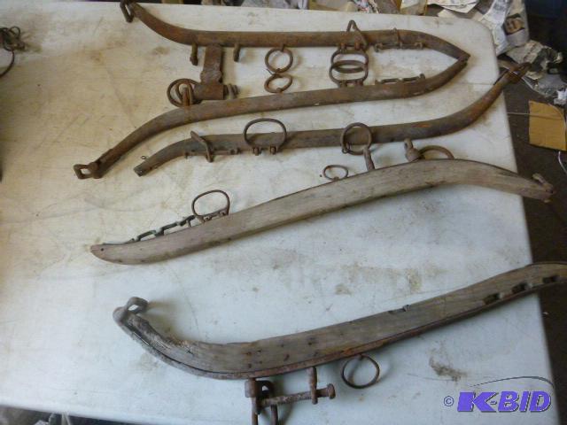 lot 76 image: Miscellaneous Horse Collar Harnesses...