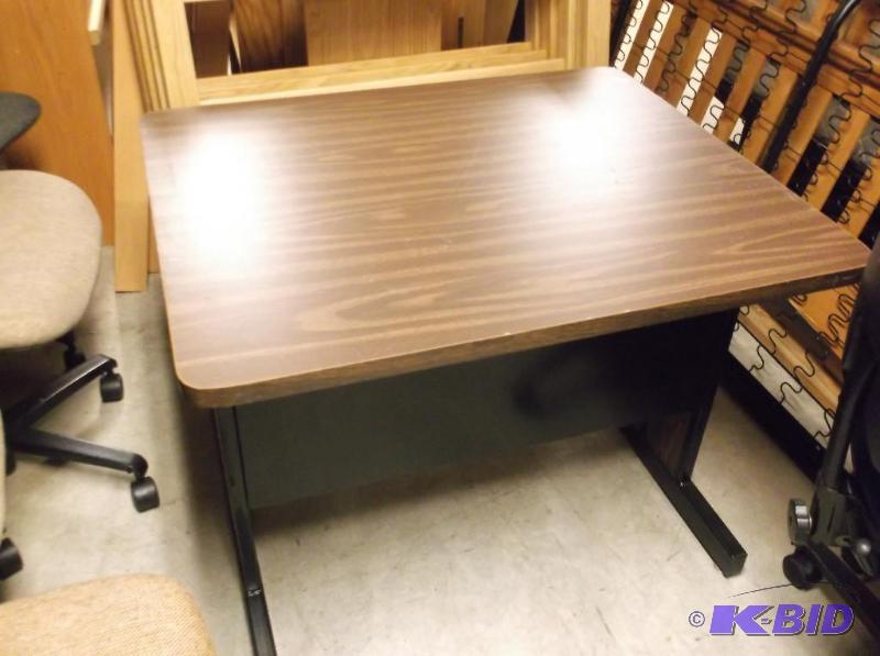lot 108 image: Laminate top student desk in good usable cond...