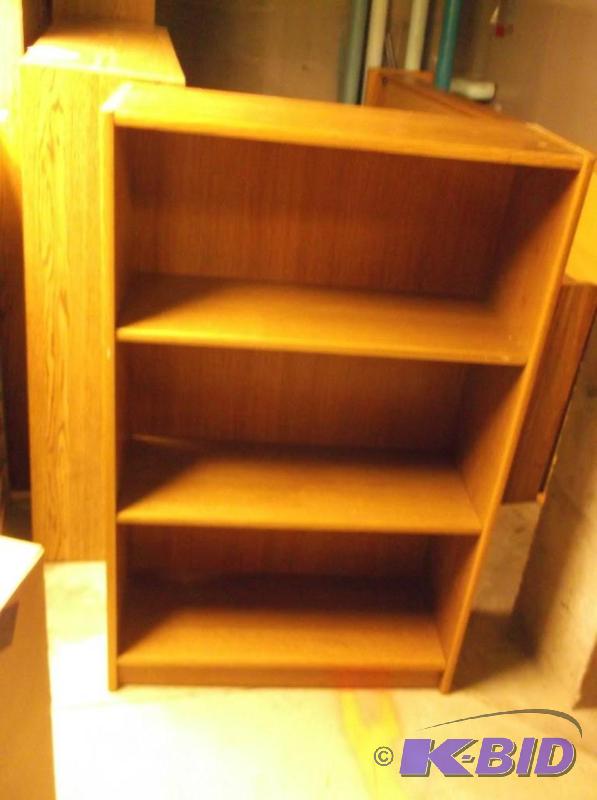 lot 124 image: Oak like book shelf measuring 30 14" L ...