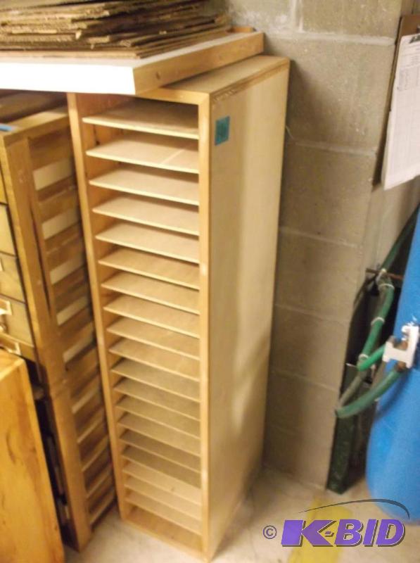 lot 146 image: Office paper organizer measuring 10 12"...