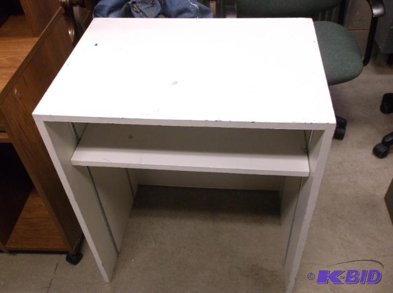 lot 150 image: Painted copier stand with shelf in good usabl...