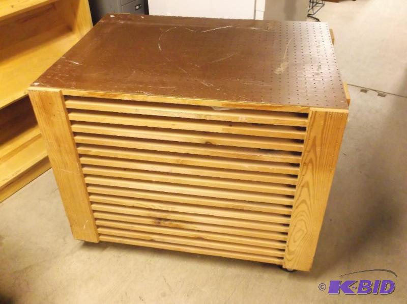 lot 159 image: Art storage cabinet measuring 37" L x 27...
