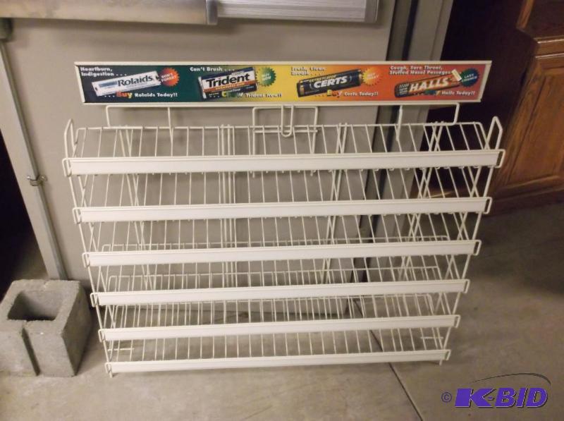 lot 4 image: Candy display stand measuring 37 58" L ...