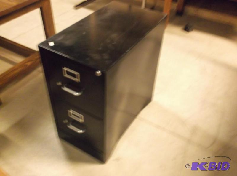 lot 54 image: 2 drawer metal filing cabinet....