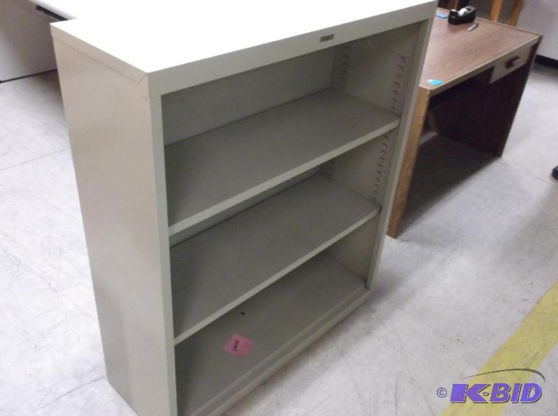 lot 68 image: Anderson metal bookshelf in good usable condi...