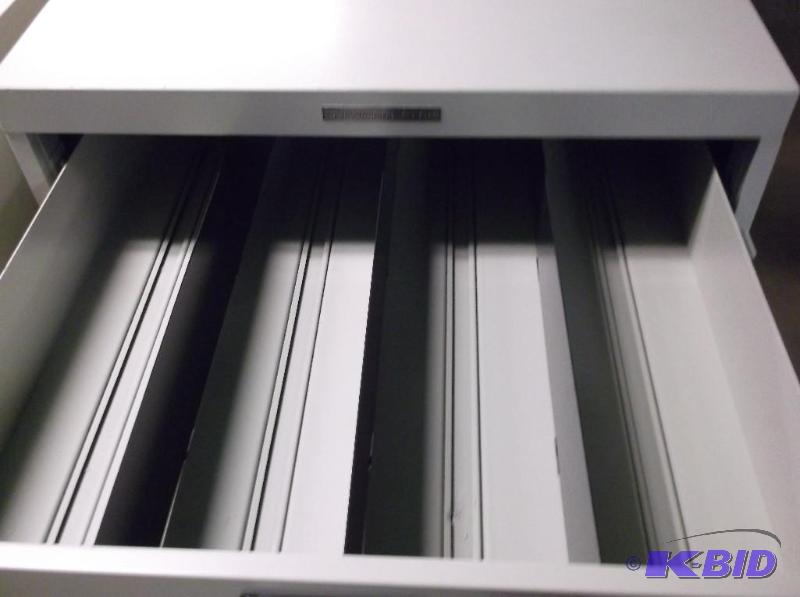lot 86 image: Yawman-ERBE microfilm filing cabinet in good ...