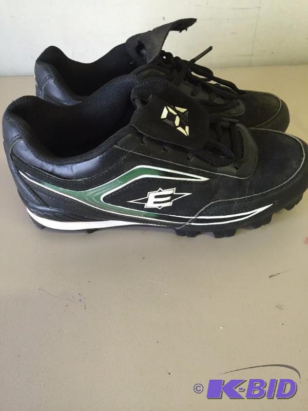 Easton Cleats - Mens Size 7.5