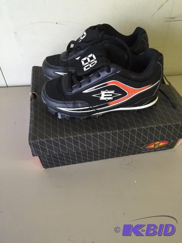 Easton Cleats - Boys Size 11