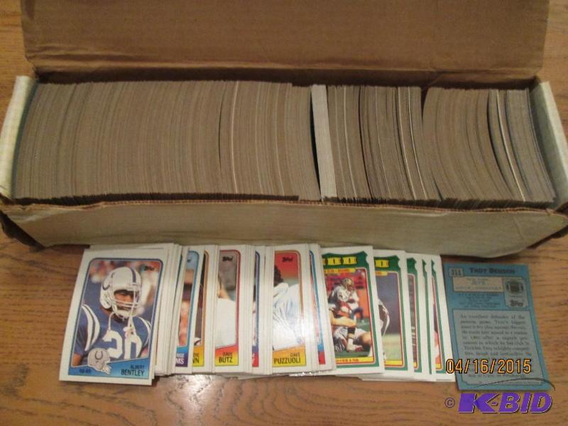 Box of 1988 Topps football cards...