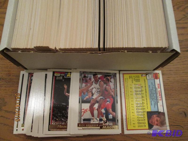 1992 - 1993 Topps Gold basketball box of card...