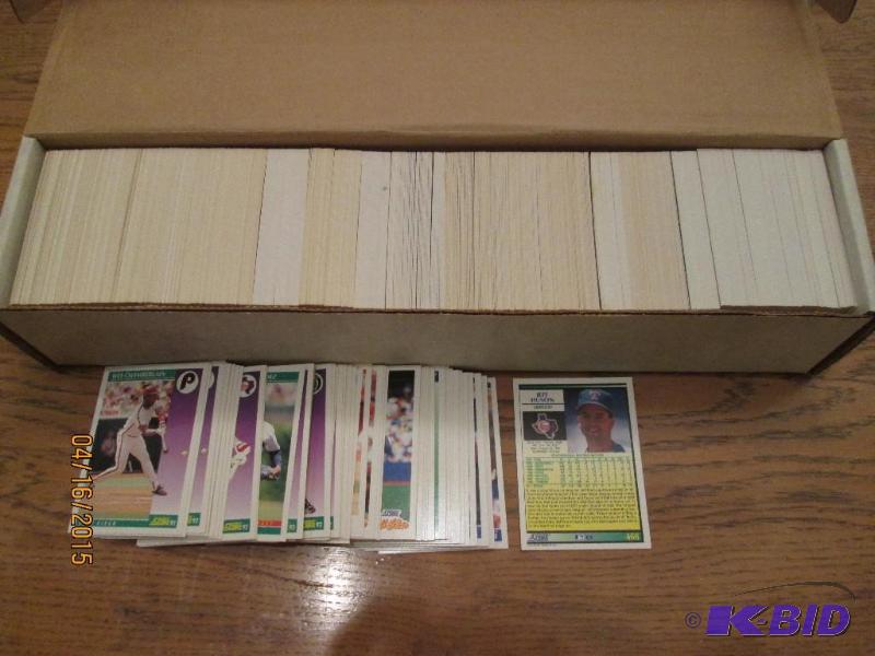 Box of 1992 Score baseball cards...