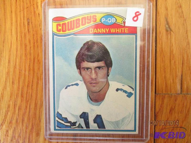 1977 Topps football card, Danny White rookie...