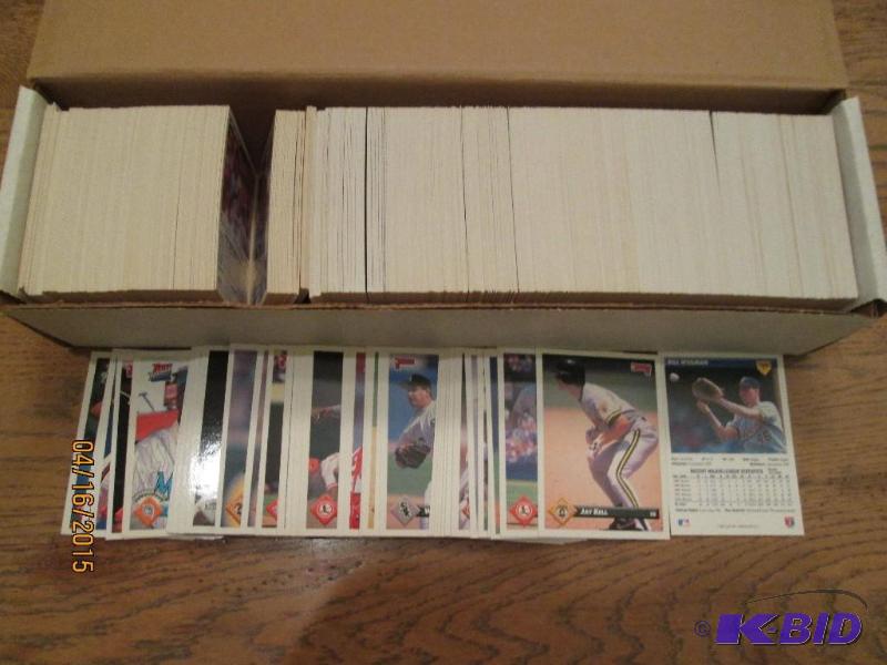 Box of 1993 Donruss Baseball cards...