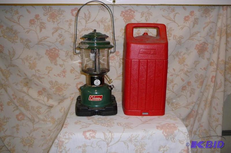 Coleman Lnatern &amp case...