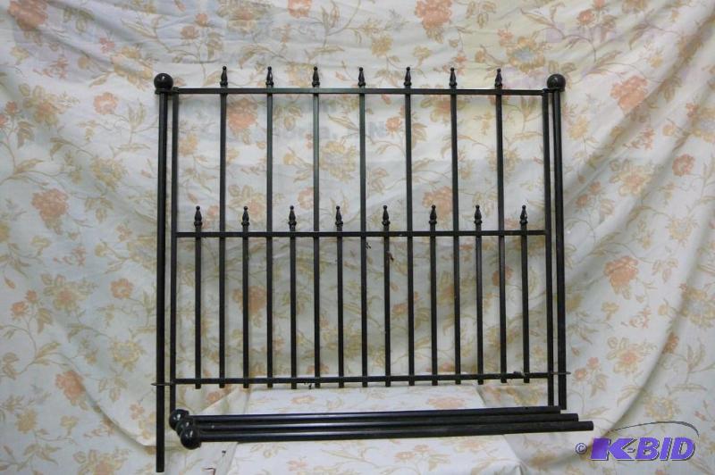 5- Fence Panels Metal 5-Post 32&quoth x 36&q...