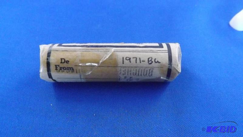 Roll of 1971 BU Canadian Nickles, roll is tap...