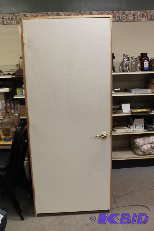 lot 16 image: Interior Door In Frame, Hallow, 80x32