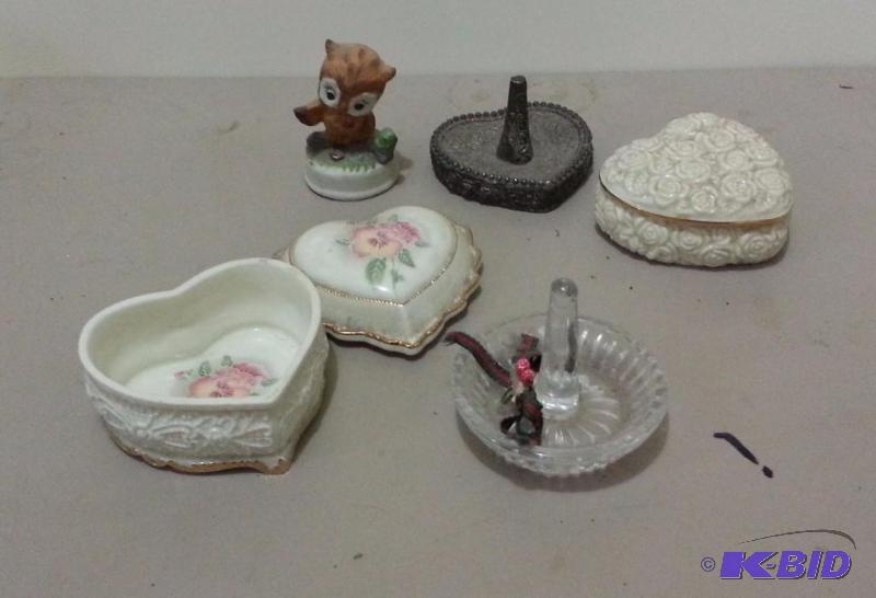 Lot of ring Holders as shown...