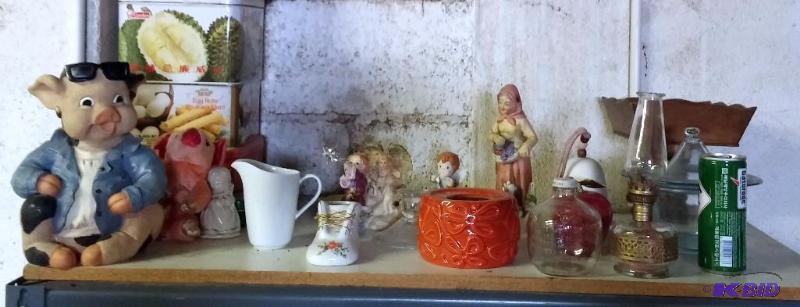 LARGE Lot of Miscellaneous Vintage as shown o...