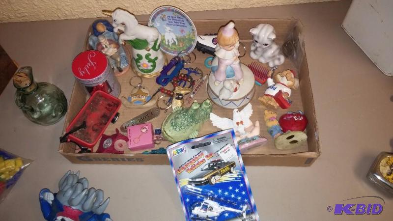 LARGE Lot of Miscellaneous statues and Vintag...