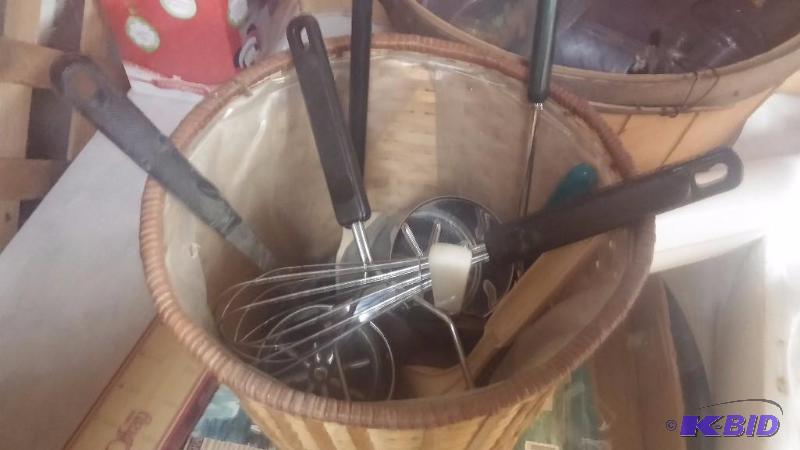 Large Lot of Kitchen Gadgets and Wicker Plant...