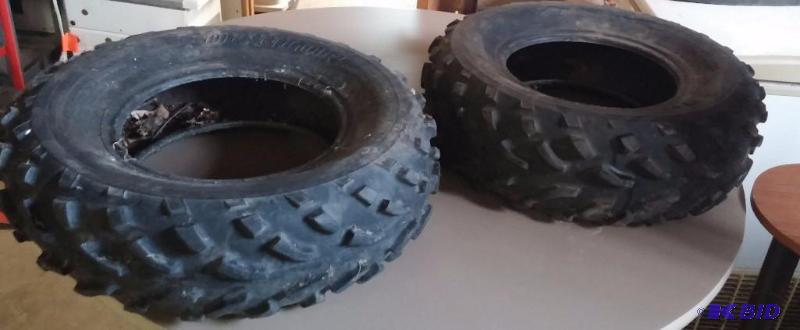 Set of 2 Dunlap ATV tires Great shape AT 25x8...
