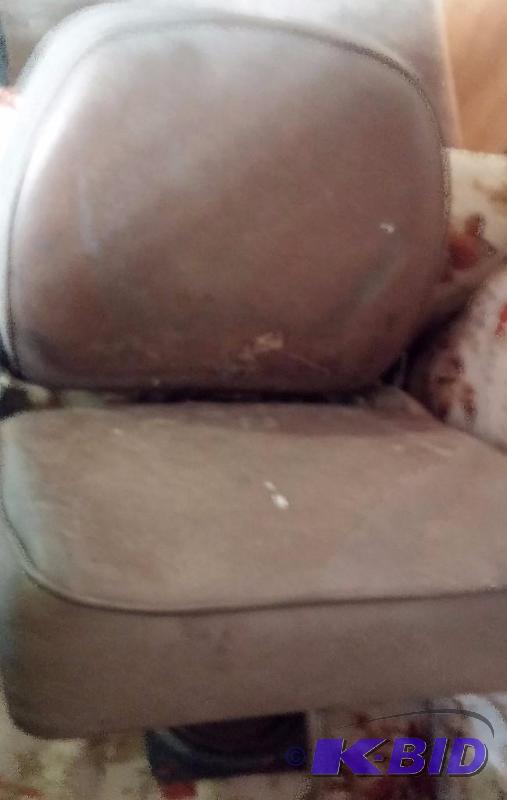 Boat Seat as shown. Needs to be cleaned but a...