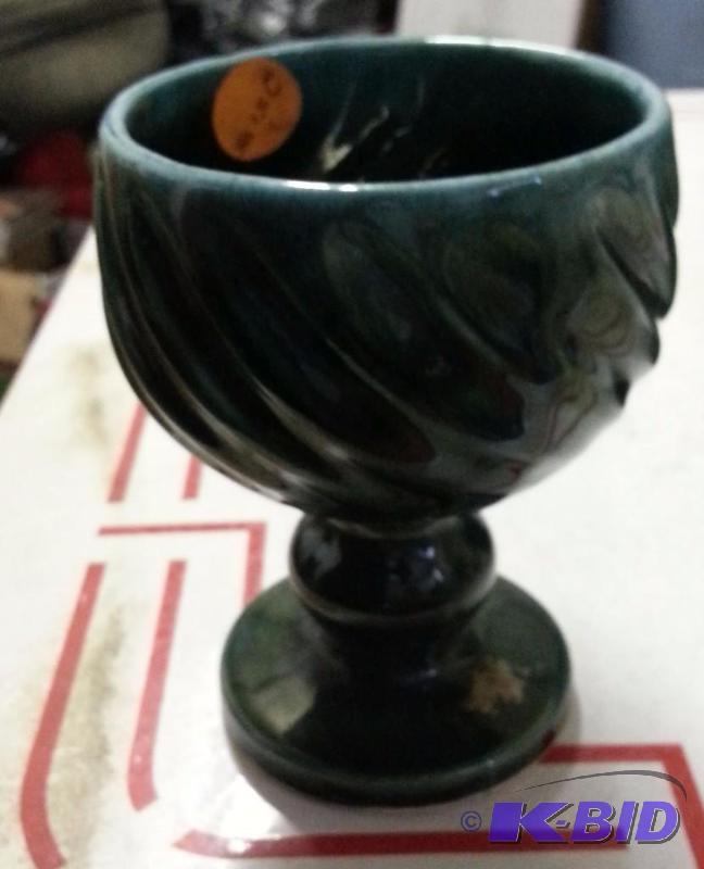 Hull Pottery USA F5 Goblet Footed Planter Dar...