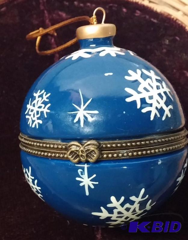 Vintage Porcelain Christmas Ceramic and Pewte...