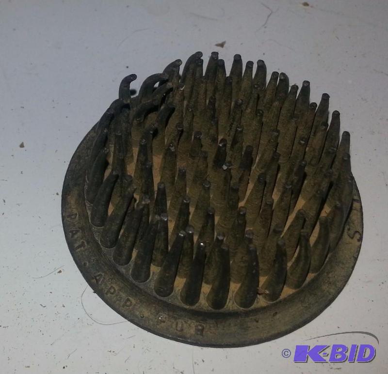 Vintage Round Ikebana Metal Flower Arranger P...