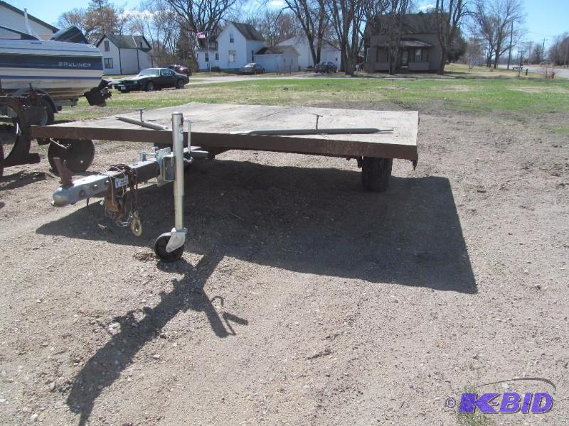 Snowmobile trailer