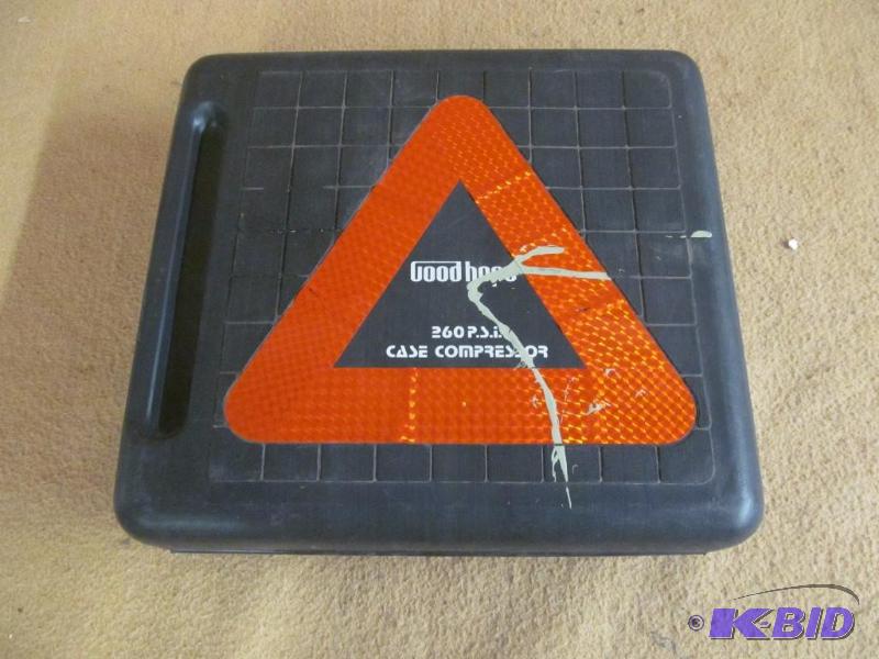 Case compressor