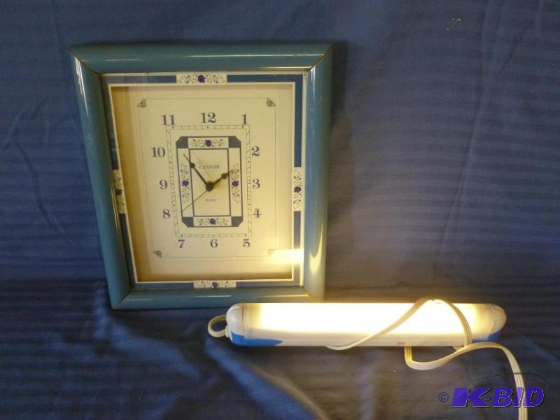 lot 122 image: Under the cabinet florescent light that measu...