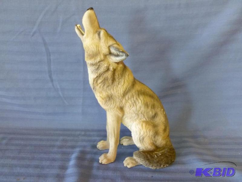 lot 128 image: Nice Custom Art Concepts molded resin wolf de...