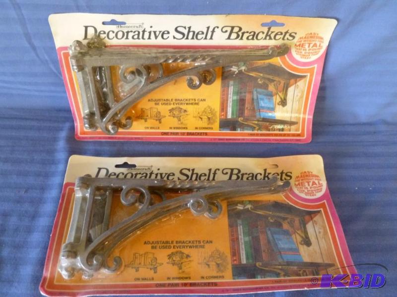 lot 134 image: Lot of two sets of Homecraft 1977 cast magnes...