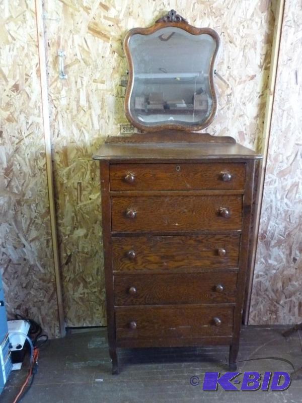 lot 5 image: Antique high boy five drawer dresser with bev...