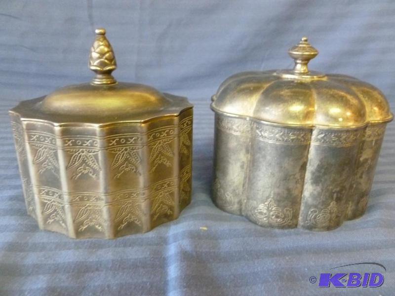 lot 68 image: Lot of two Godinger Silver Co. jewelry contai...